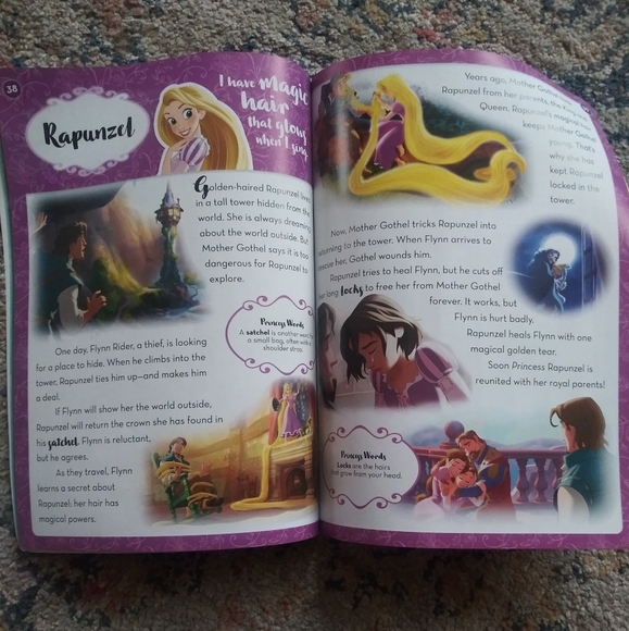 Disney Princess: Enchanted Collection Stories, Poems, and Activities - Picture 3 of 3